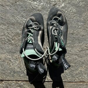 Miura Lace Up La Sportiva Women’s Climbing Shoe